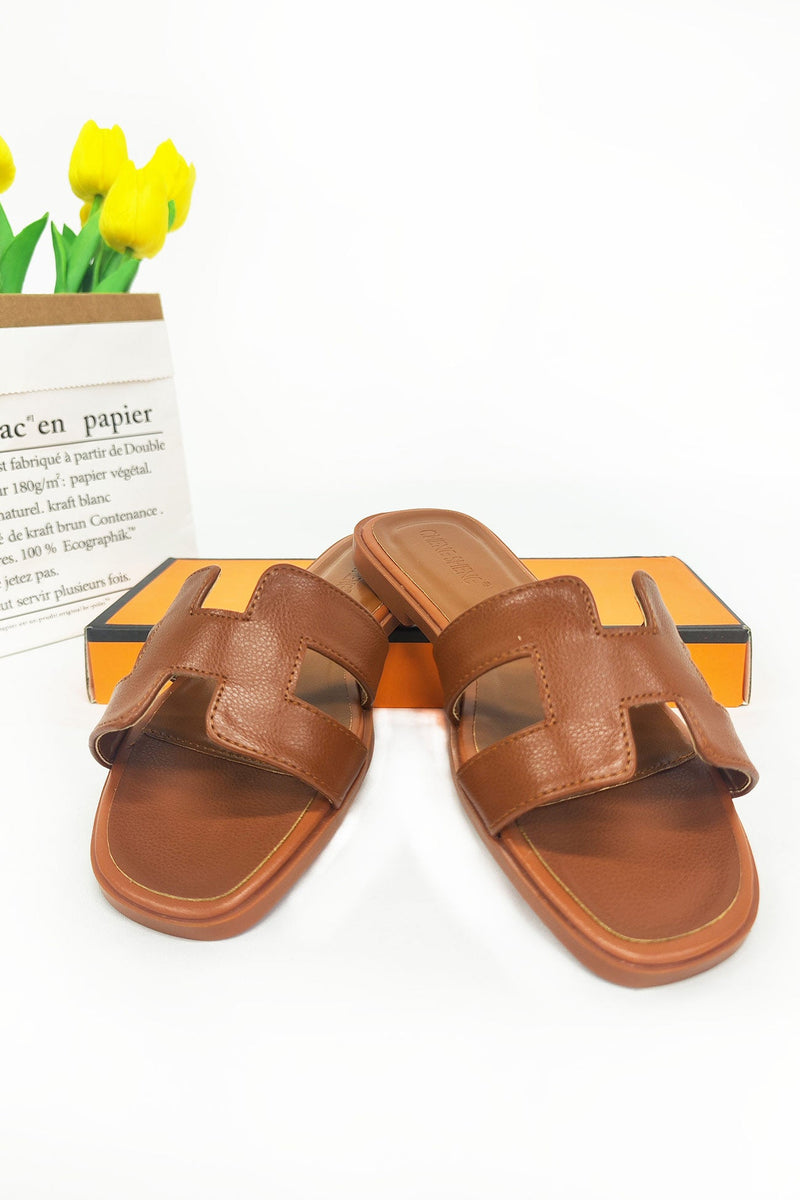 Elegantly Styled Sandals for Everyday Wear