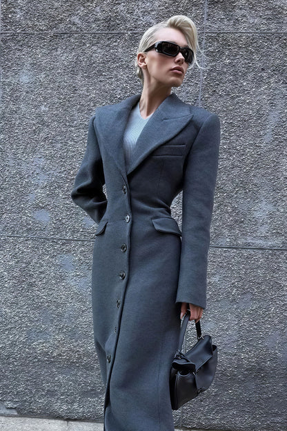 Classic Vintage Coat with a Flattering Fit