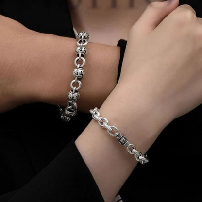 Effortlessly Elegant Garment with a Timeless Design
