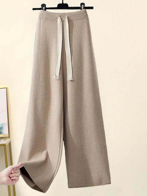 Effortlessly Elegant Garment with a Timeless Design