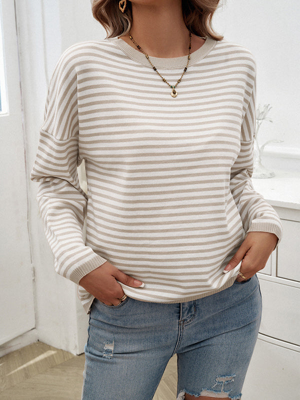 Classic Vintage Sweater with a Flattering Fit