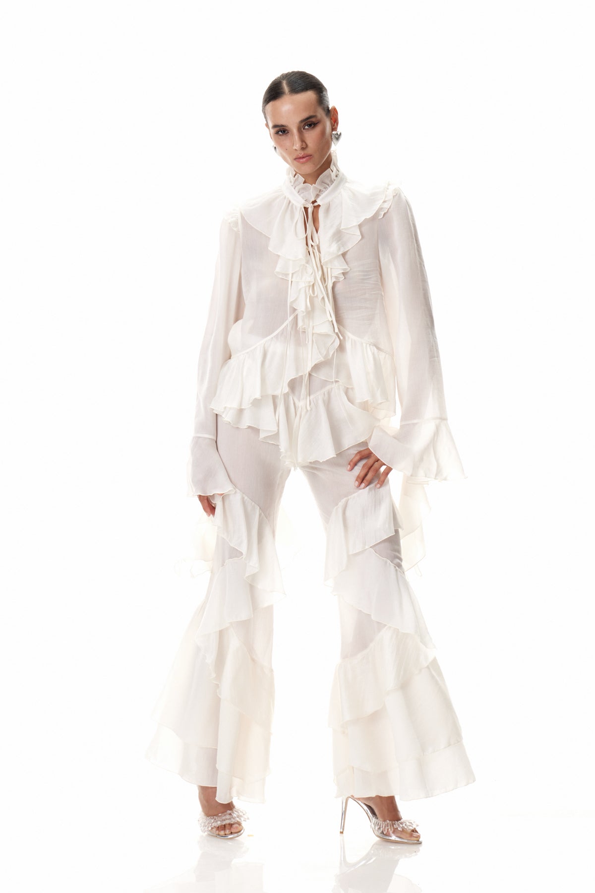 Gracefully Styled Pants for Any Occasion