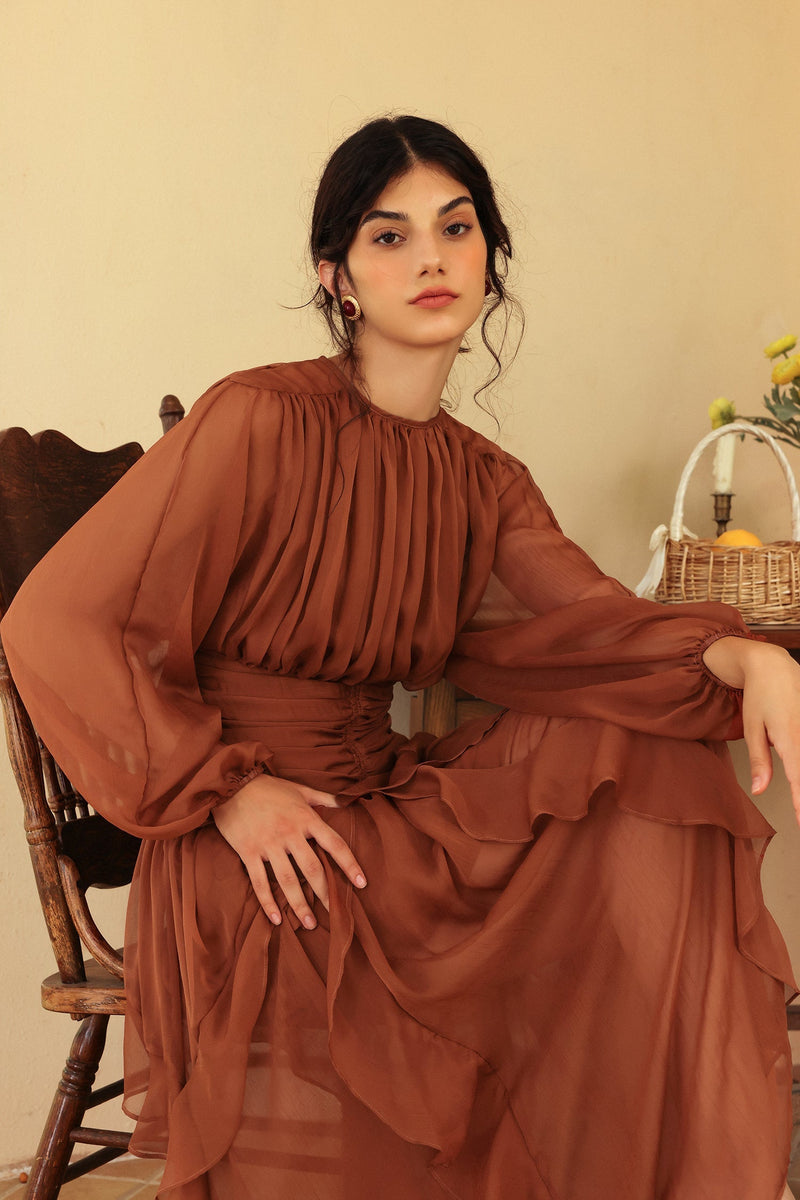 Effortlessly Elegant Dress with a Timeless Design