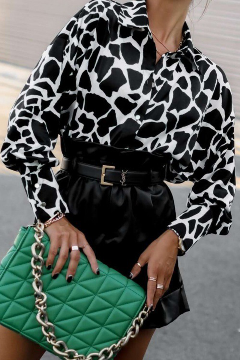 A Vintage Style Top with Delicate Timeless Details