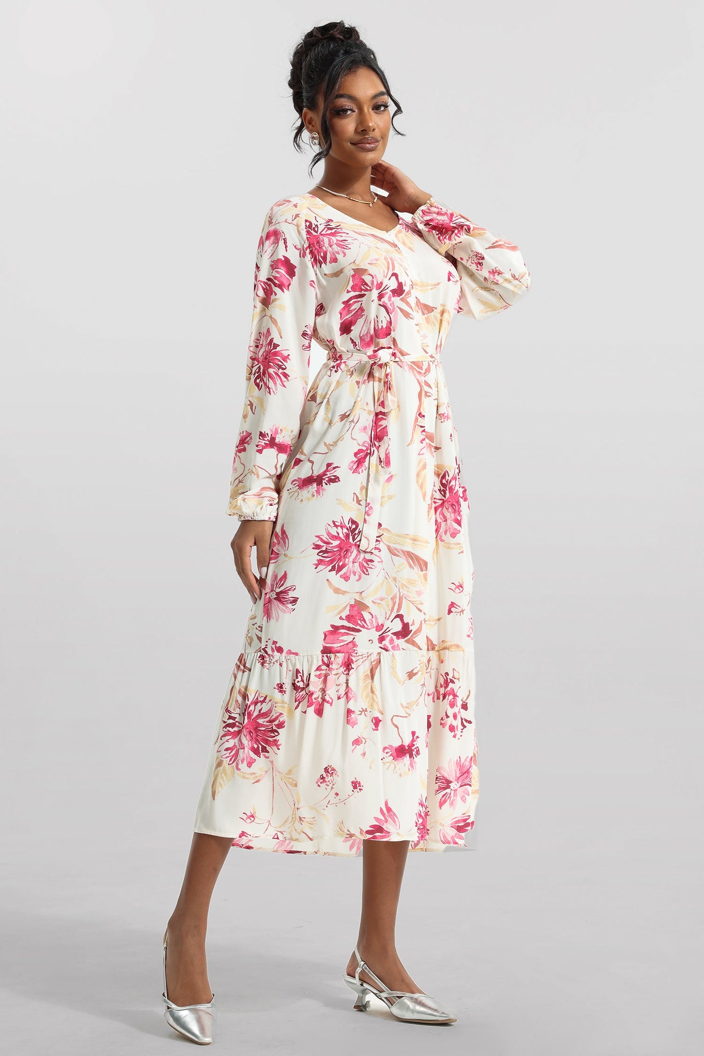 Beautifully Crafted Dress in a Classic Style
