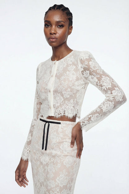 Sophisticated Garment with a Clean Classic Look