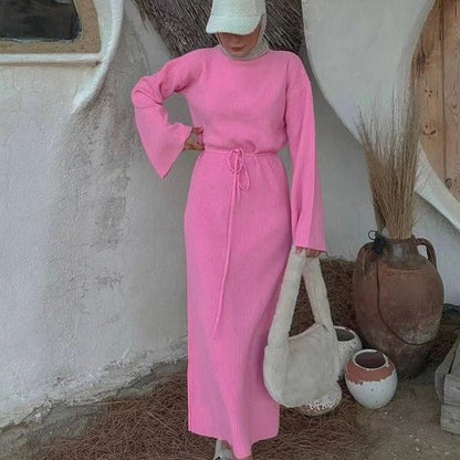 Classic Vintage Sweater with a Flattering Fit