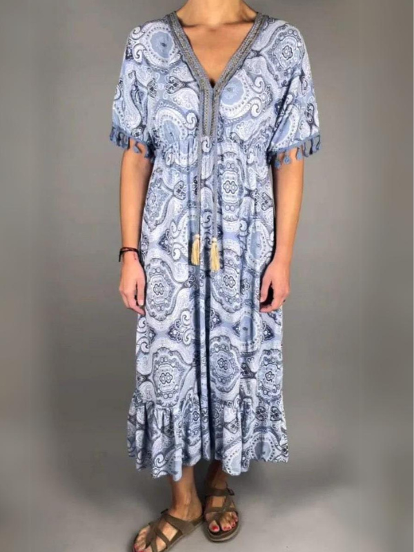 A Vintage Style Dress with Delicate Timeless Details