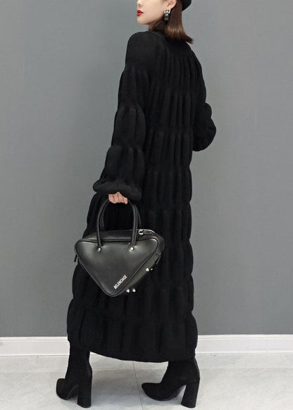 Effortlessly Elegant Sweater with a Timeless Design