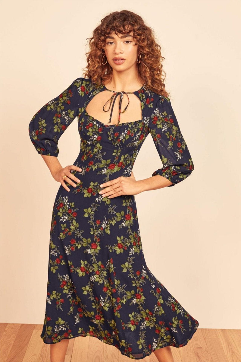 Beautifully Crafted Dress in a Classic Style