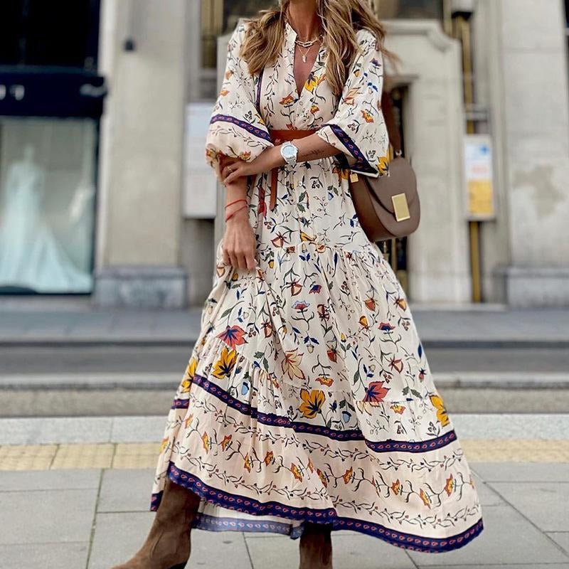 Classic Vintage Dress with a Flattering Fit