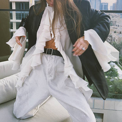Effortlessly Elegant Blouse with a Timeless Design