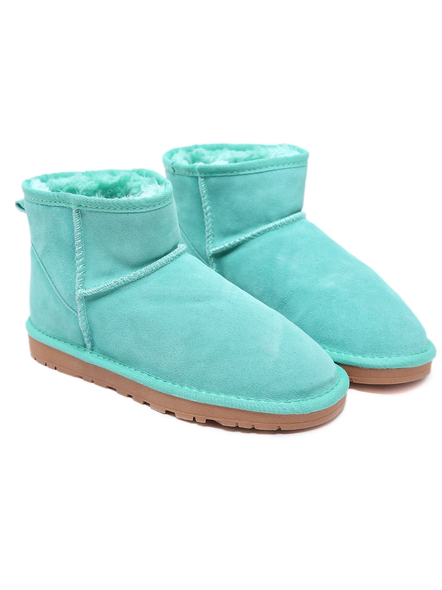 Gracefully Styled Boots for Any Occasion