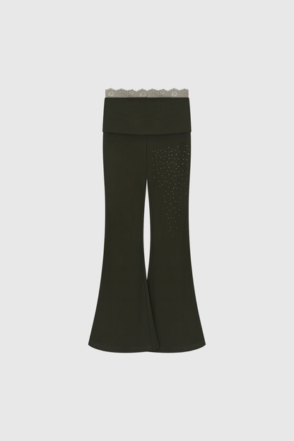 Gracefully Styled Pants for Any Occasion