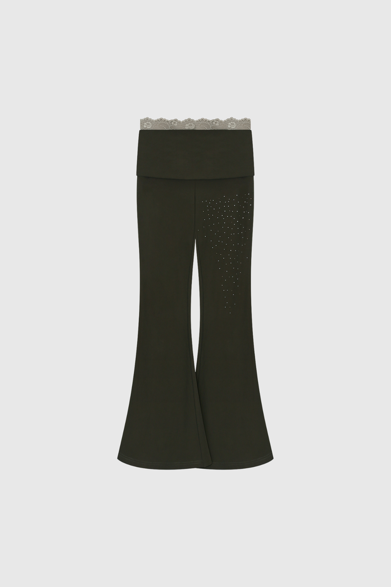 Gracefully Styled Pants for Any Occasion