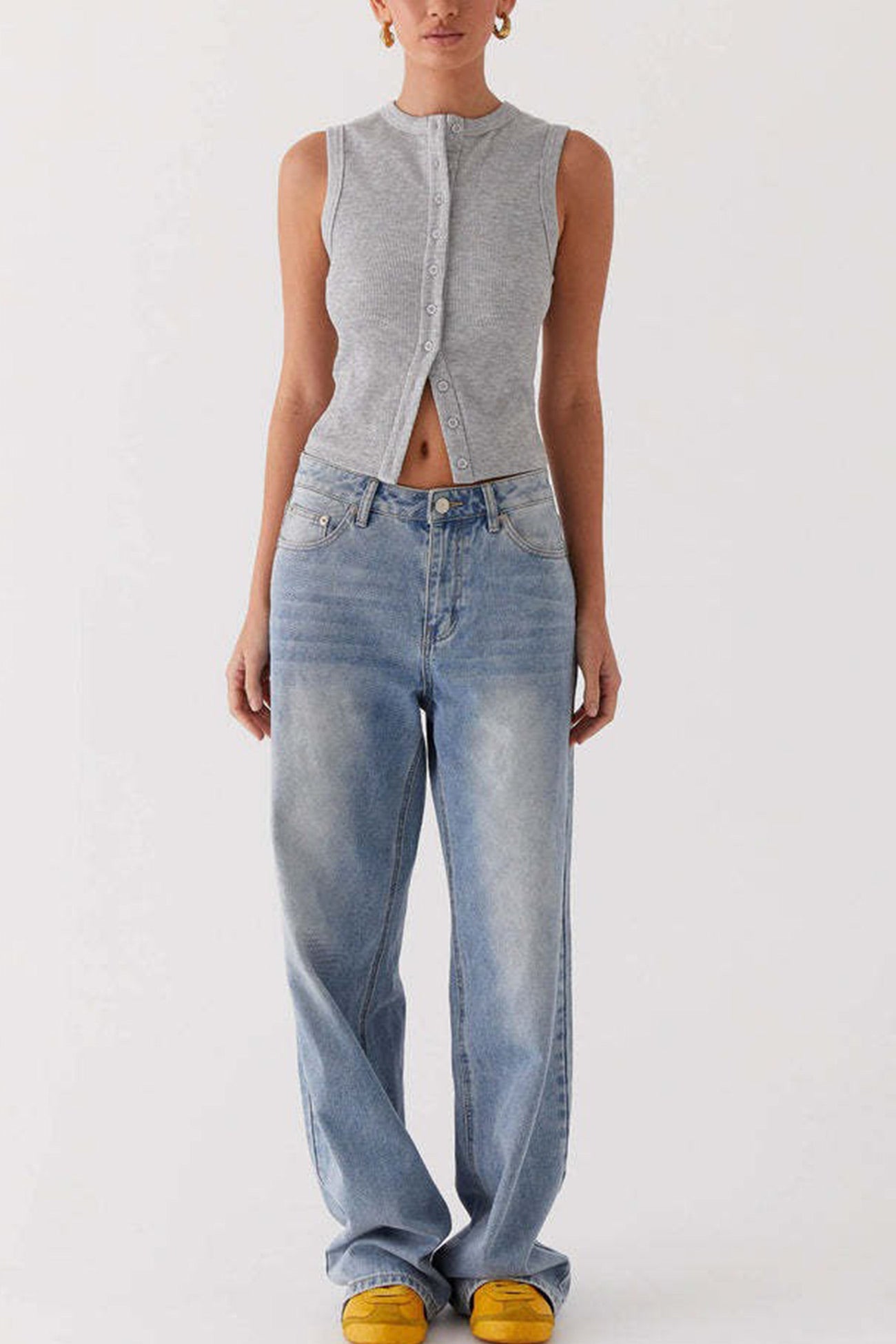 Effortlessly Elegant Top with a Timeless Design