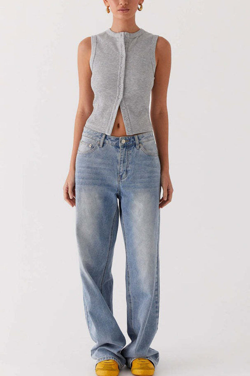 Effortlessly Elegant Top with a Timeless Design