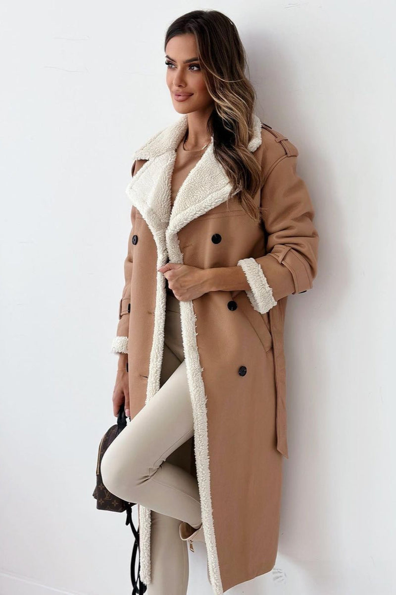 Gracefully Styled Coat for Any Occasion