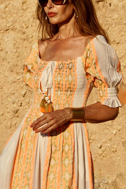 Well Tailored Dress with a Graceful Silhouette