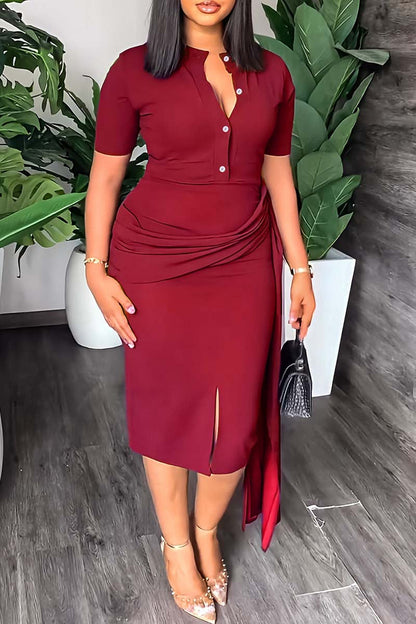 Beautifully Finished Dress in a Timeless Design