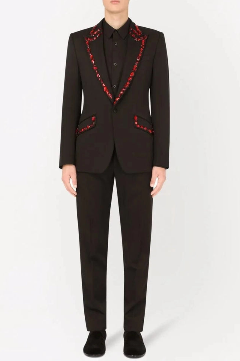 Gracefully Styled Garment for Any Occasion