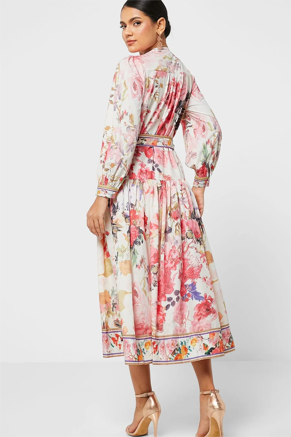 Polished Dress with an Effortless Classic Look
