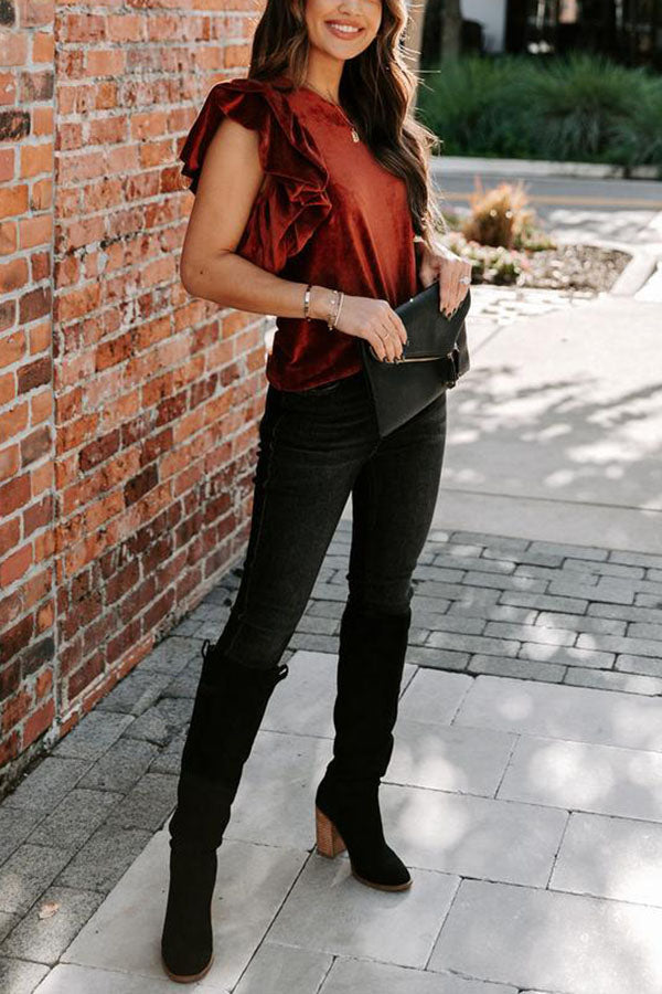Polished Top with an Effortless Classic Look