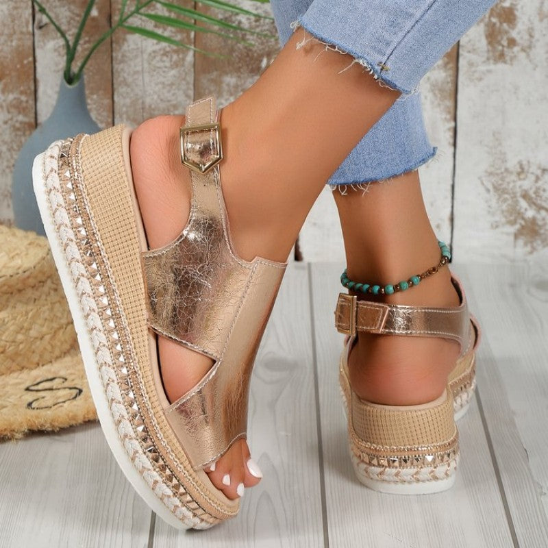 Well Tailored Shoes with a Graceful Silhouette
