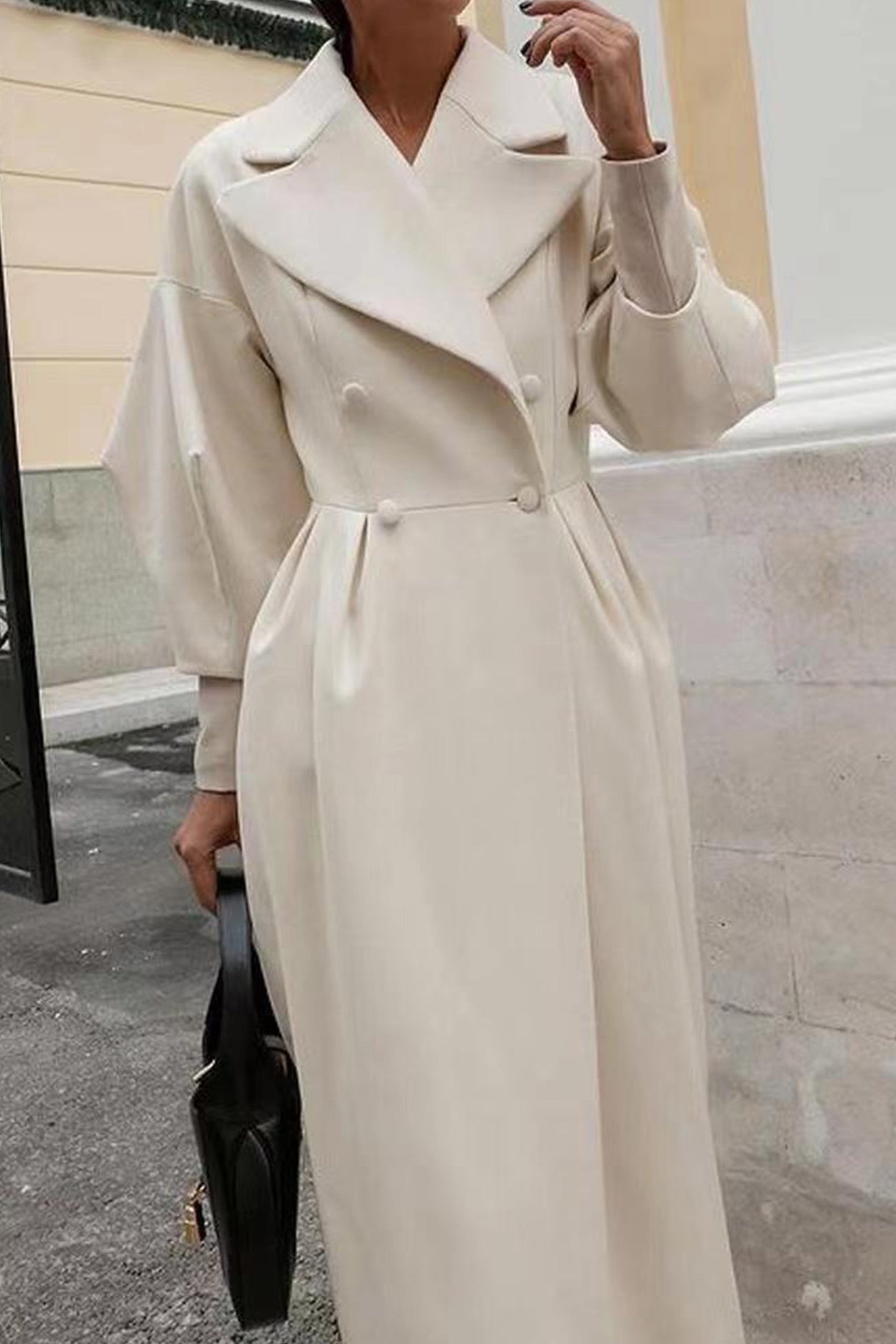 Gracefully Styled Coat for Any Occasion