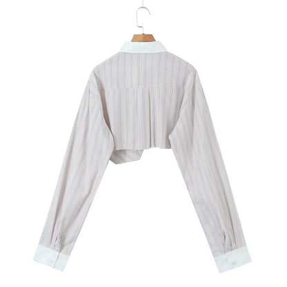 Classic Vintage Shirt with a Flattering Fit
