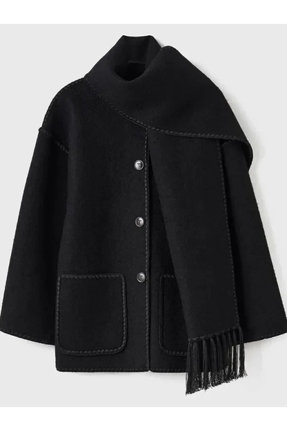 Effortlessly Elegant Coat with a Timeless Design