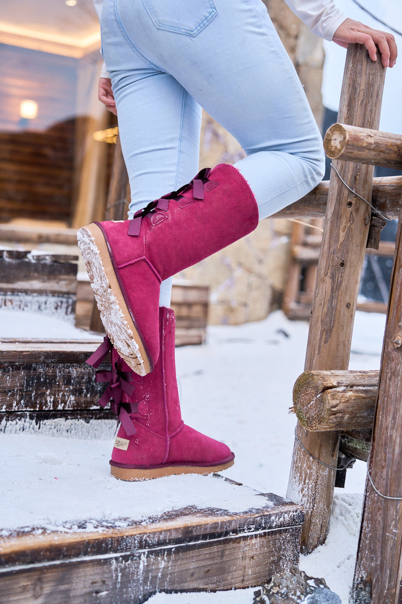 Effortlessly Elegant Boots with a Timeless Design