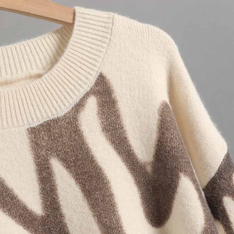 Elegantly Styled Sweater for Everyday Wear