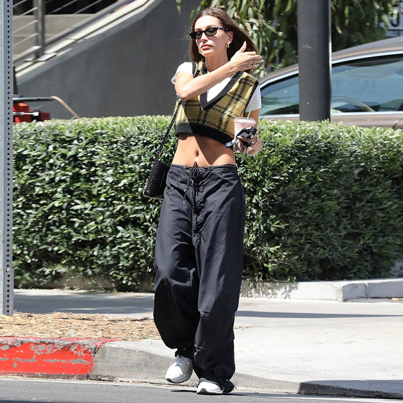 Well Tailored Pants with a Graceful Silhouette