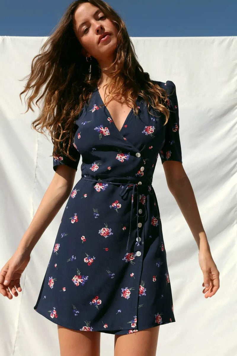 Sophisticated Dress with a Clean Classic Look