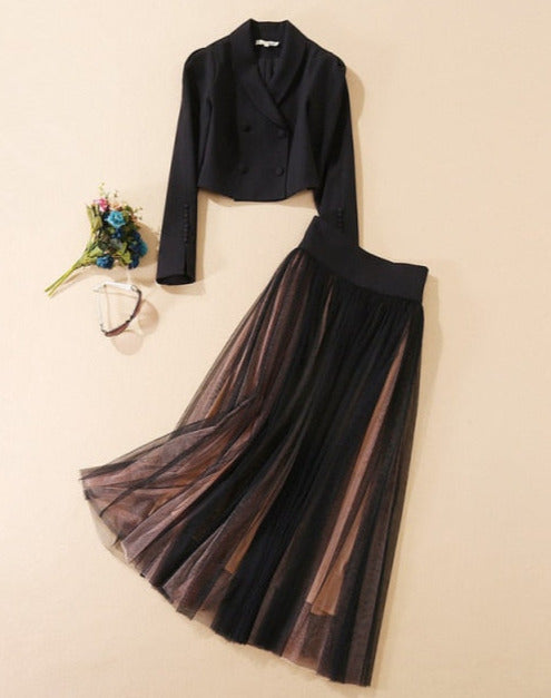 Beautifully Finished Top in a Timeless Design