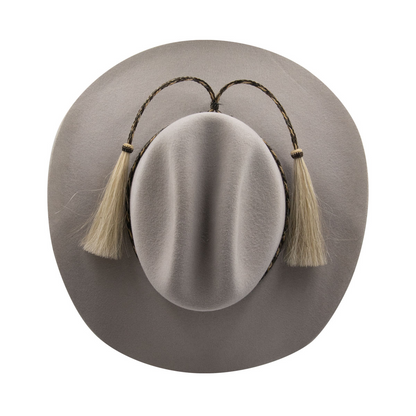Effortlessly Elegant Garment with a Timeless Design