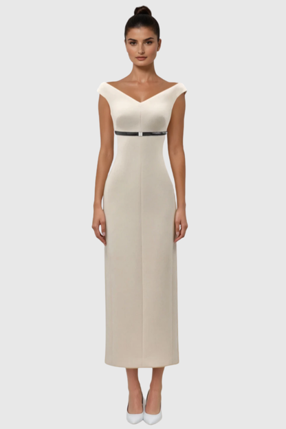 Well Tailored Dress with a Graceful Silhouette