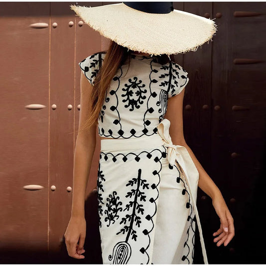 A Vintage Style Top with Delicate Timeless Details
