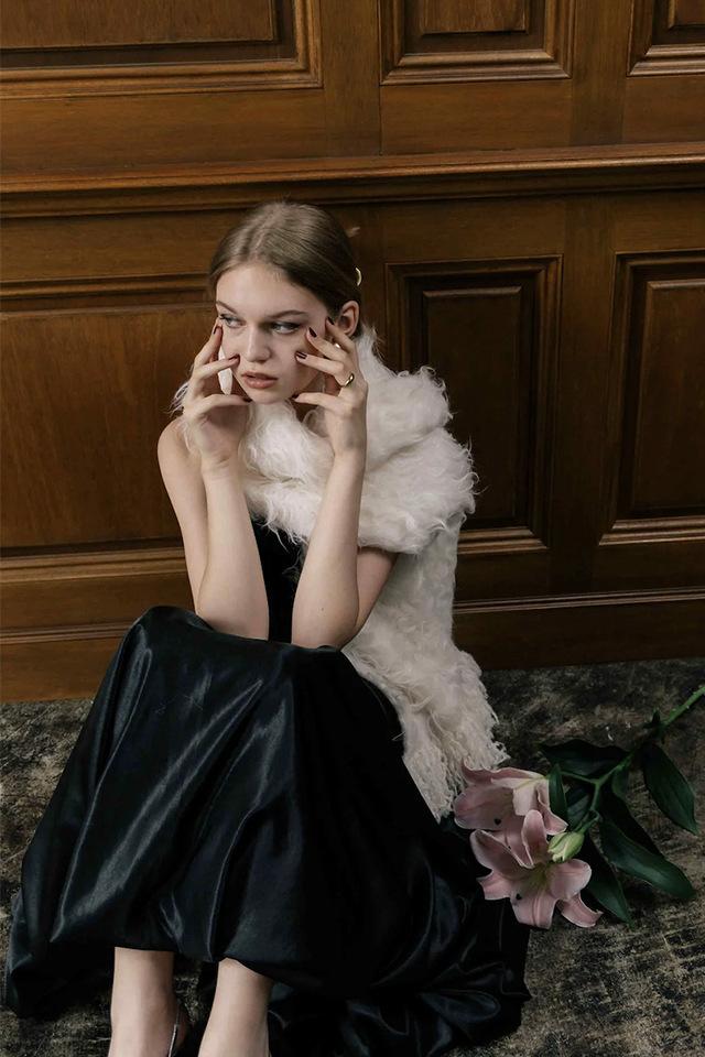 Classic Vintage & Enduringly Stylish Garment