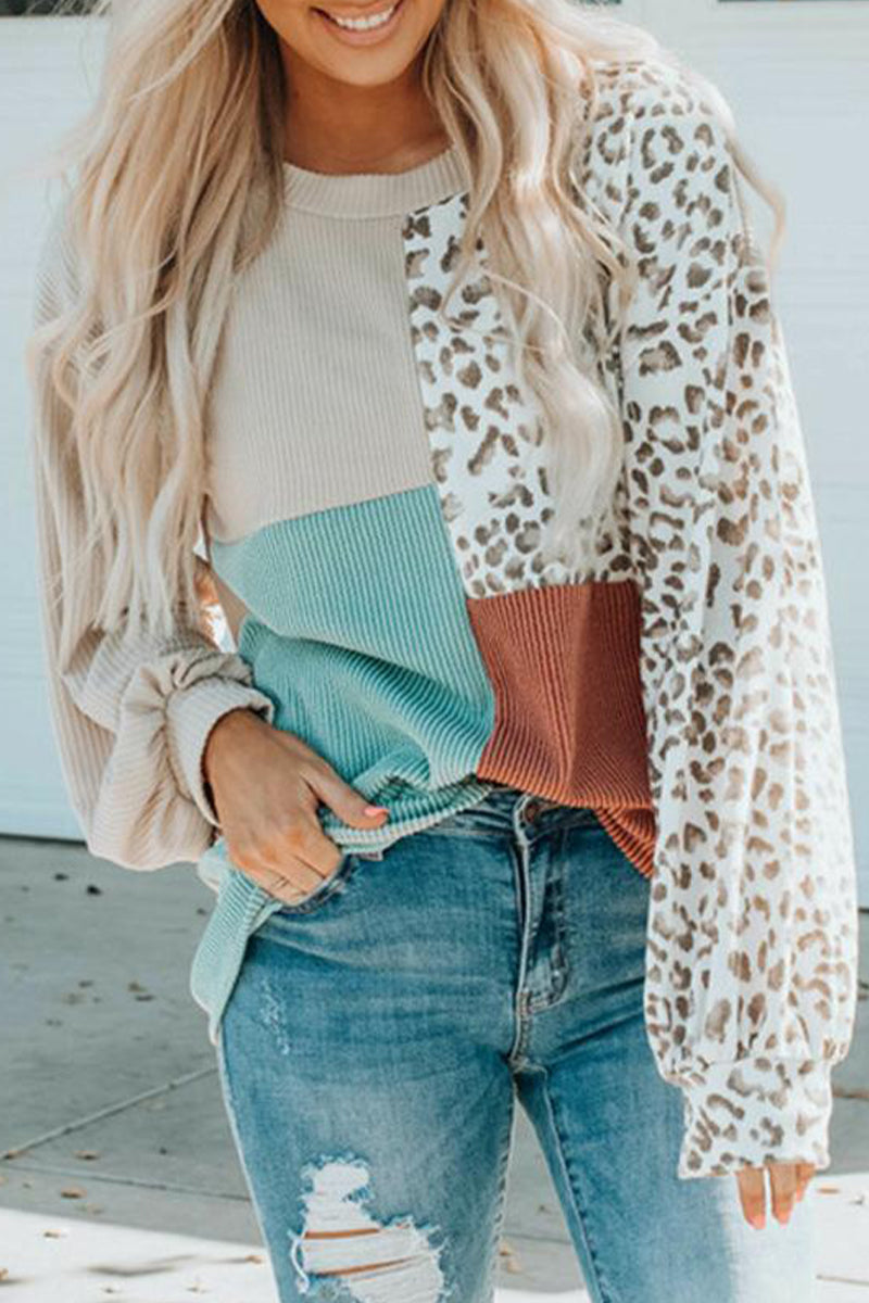 A Vintage Style Top with Delicate Timeless Details