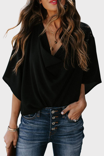 Well Tailored Top with a Graceful Silhouette