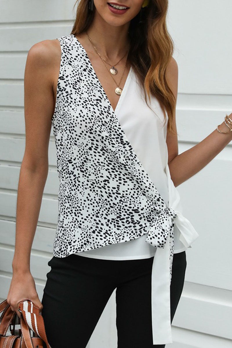 Well Tailored Top with a Graceful Silhouette