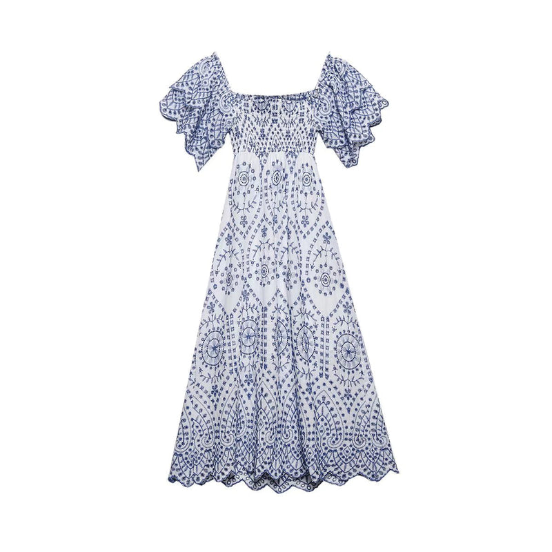 Beautifully Finished Dress in a Timeless Design