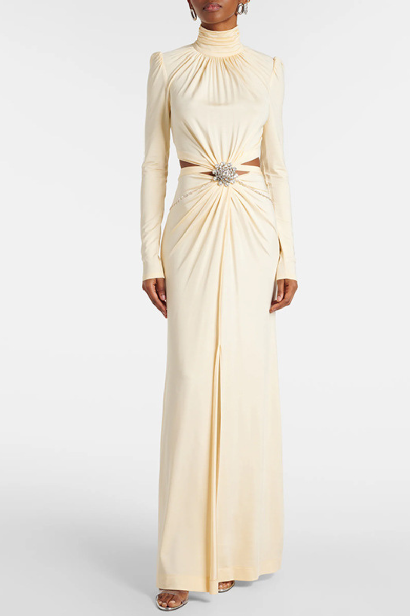 Beautifully Finished Dress in a Timeless Design