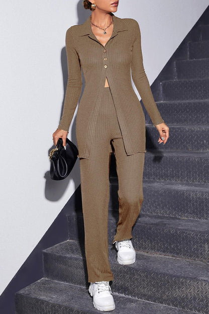 Effortlessly Elegant Garment with a Timeless Design