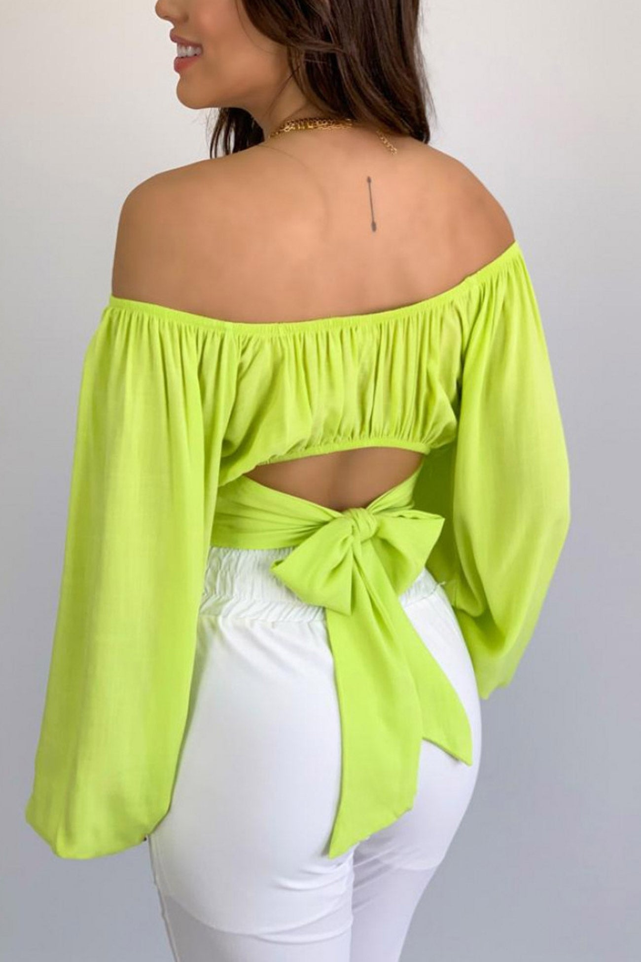 Well Tailored Top with a Graceful Silhouette