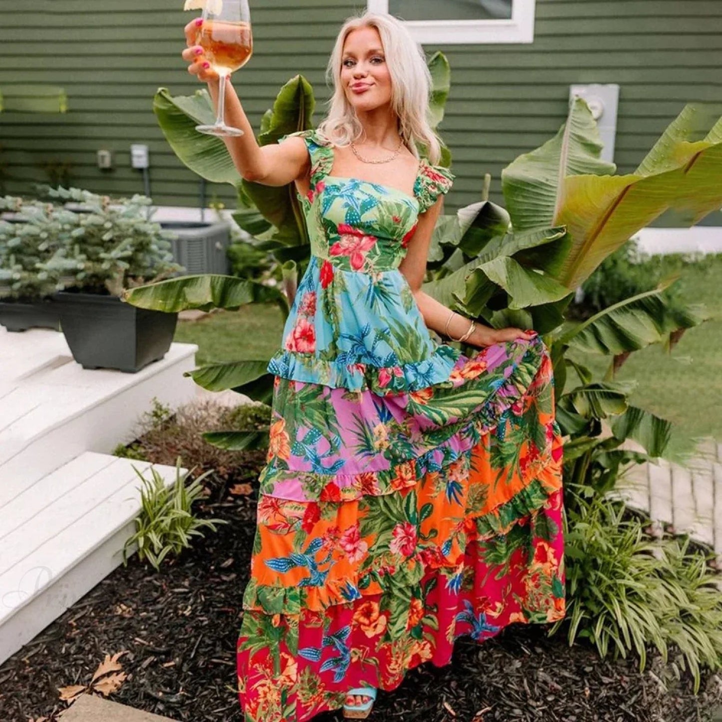 Gracefully Styled Garment for Any Occasion