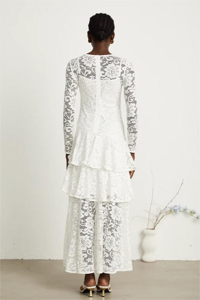 Gracefully Styled Dress for Any Occasion