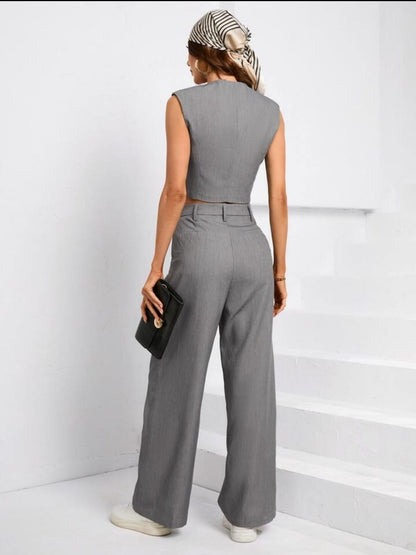 Beautifully Crafted Pants in a Classic Style